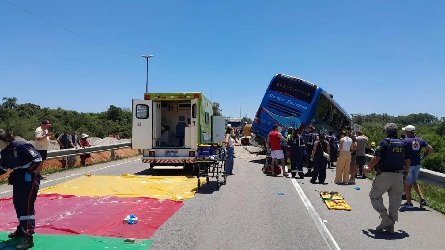 MPRS denuncia motorista de caminhão envolvido em acidente com ônibus em Pelotas 4 MPRS denuncia motorista de caminhão envolvido em acidente com ônibus em Pelotas