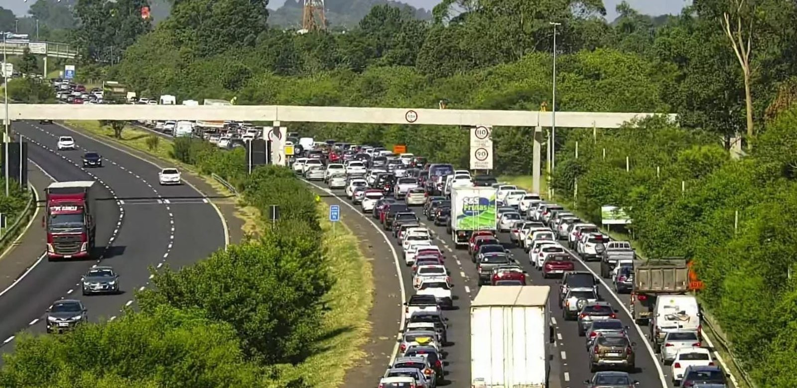 FreeWay registra mais de 20 quilômetros de congestionamento 2 FreeWay registra mais de 20 quilômetros de congestionamento