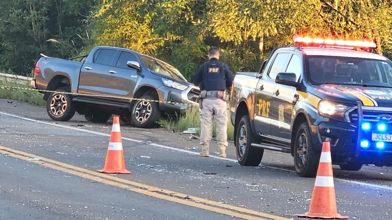 Acidente entre carreta e caminhonete deixa 1 morto e 3 feridos na BR-386, em Soledade 4 Acidente entre carreta e caminhonete deixa 1 morto e 3 feridos na BR-386, em Soledade