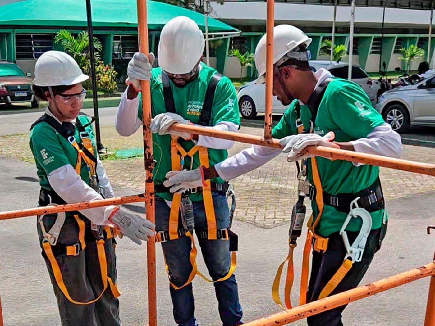 Programa oferece curso gratuito de montador de andaimes em Sapucaia do Sul; Bolsa de até R$ 858 2 Programa oferece curso gratuito de montador de andaimes em Sapucaia do Sul; Bolsa de até R$ 858