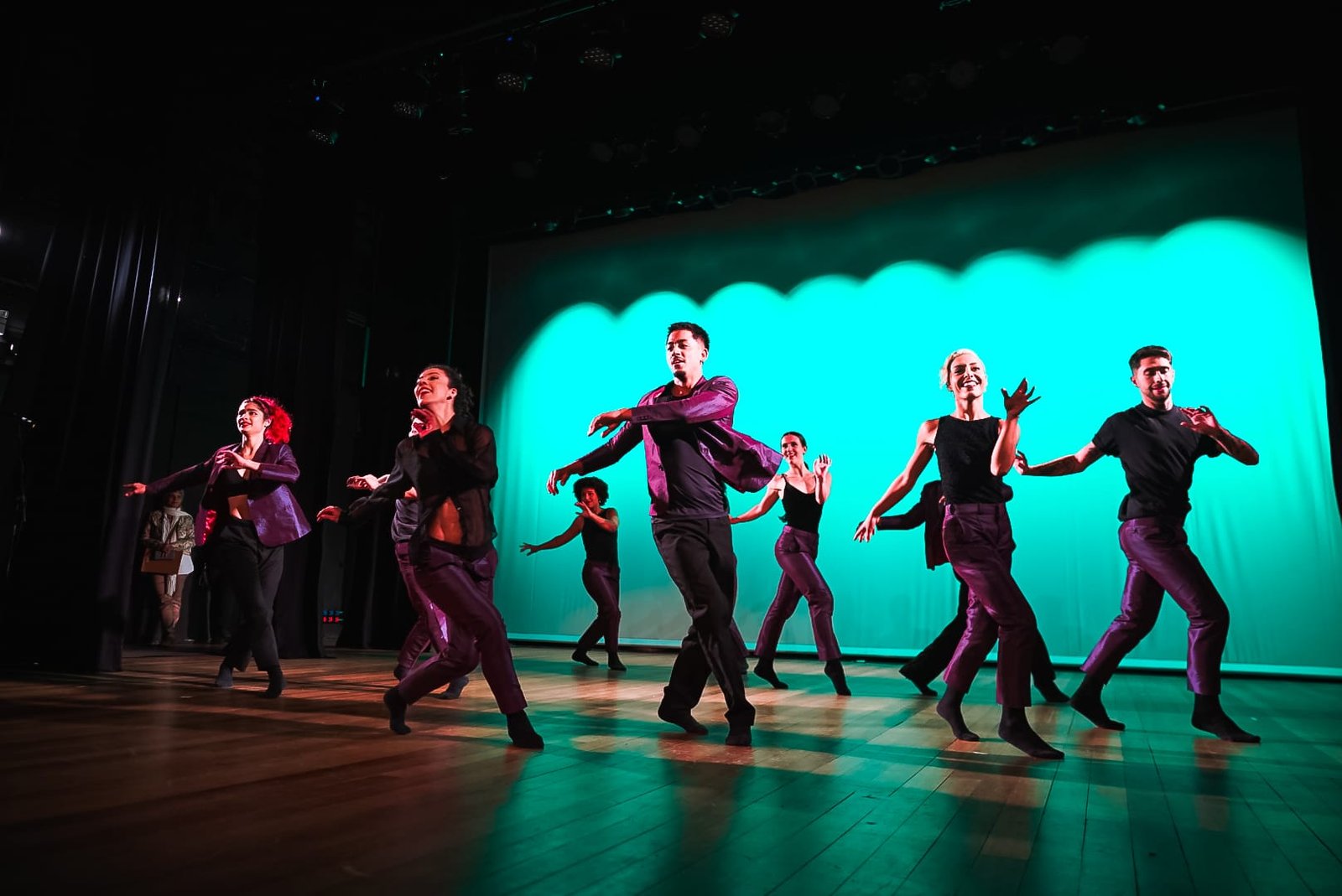 Centro Cultural da UFRGS recebe aula aberta e gratuita de passinho