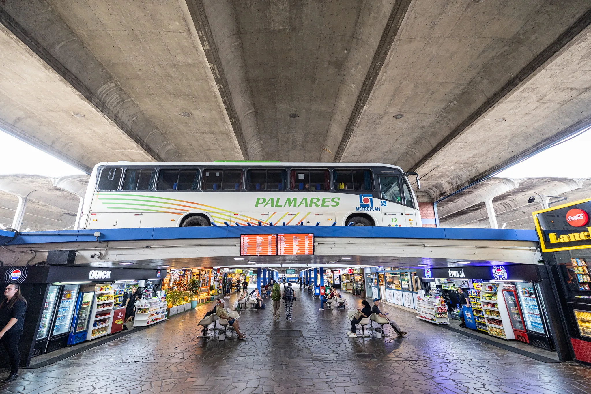 Governo do RS confirma suspensão e desvios em linhas de ônibus intermunicipais; veja lista 1 55178488684 6872186808 k