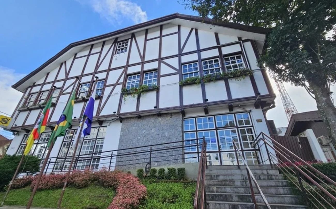 Prefeitura de Nova Petrópolis abre processo seletivo para 2 funções