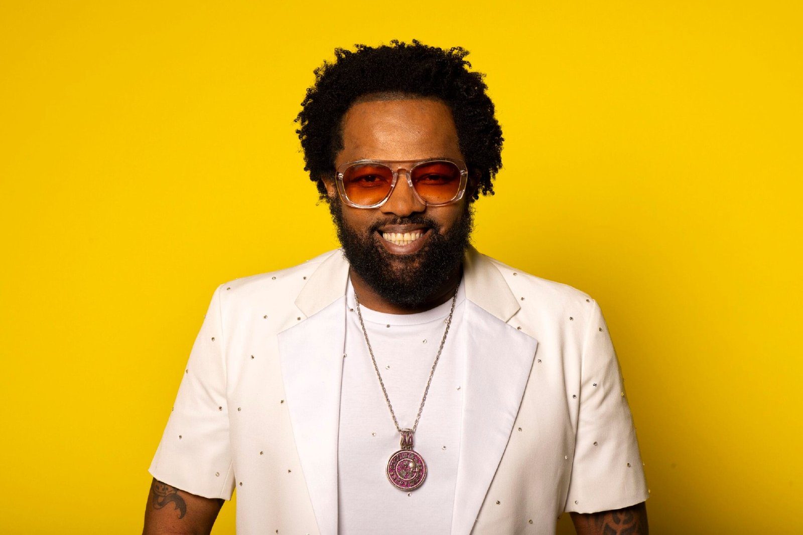 Xande de Pilares realizará show gratuito em Porto Alegre