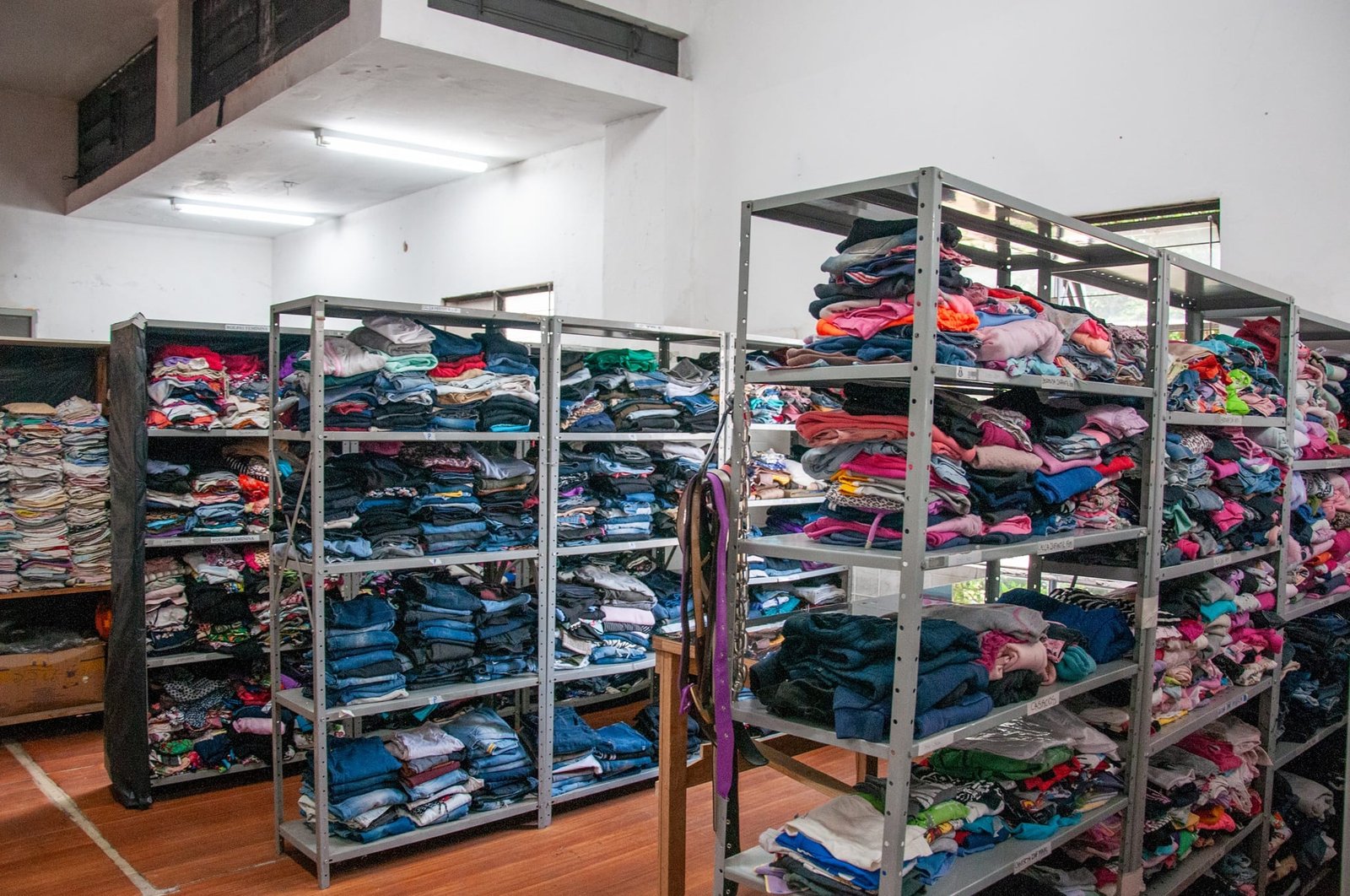 Canoas inaugura loja solidária para doação de roupas 