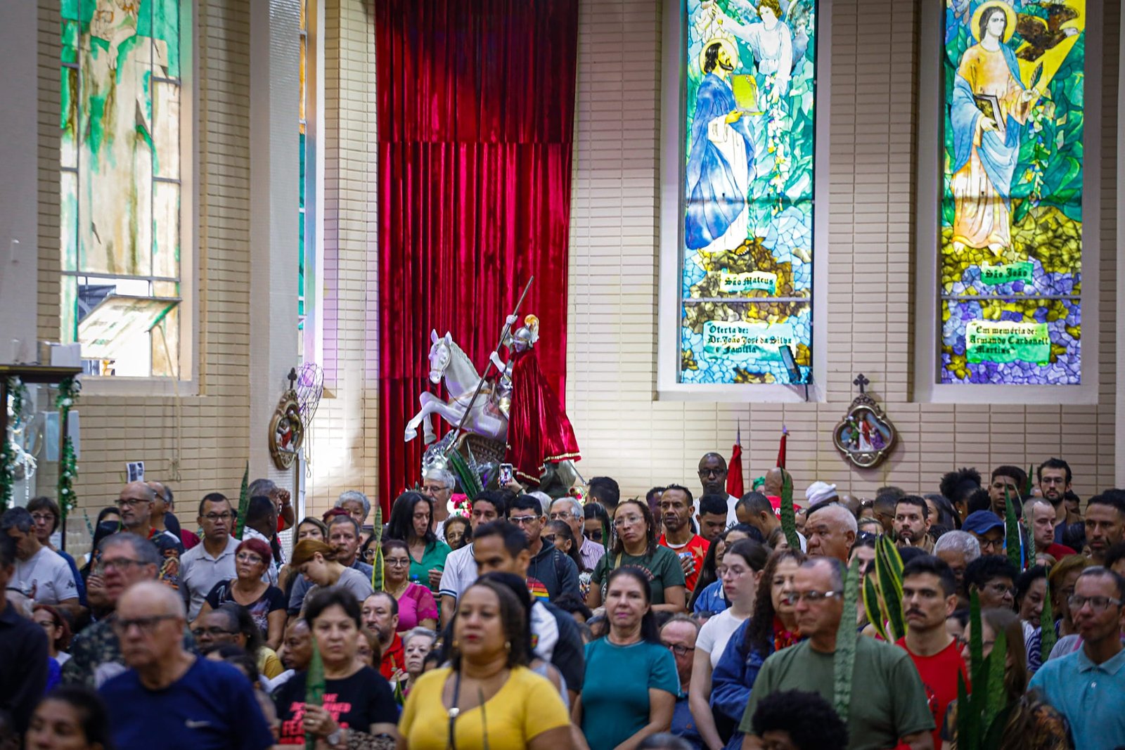 Porto Alegre: 73ª Festa de São Jorge terá missas e procissão luminosa