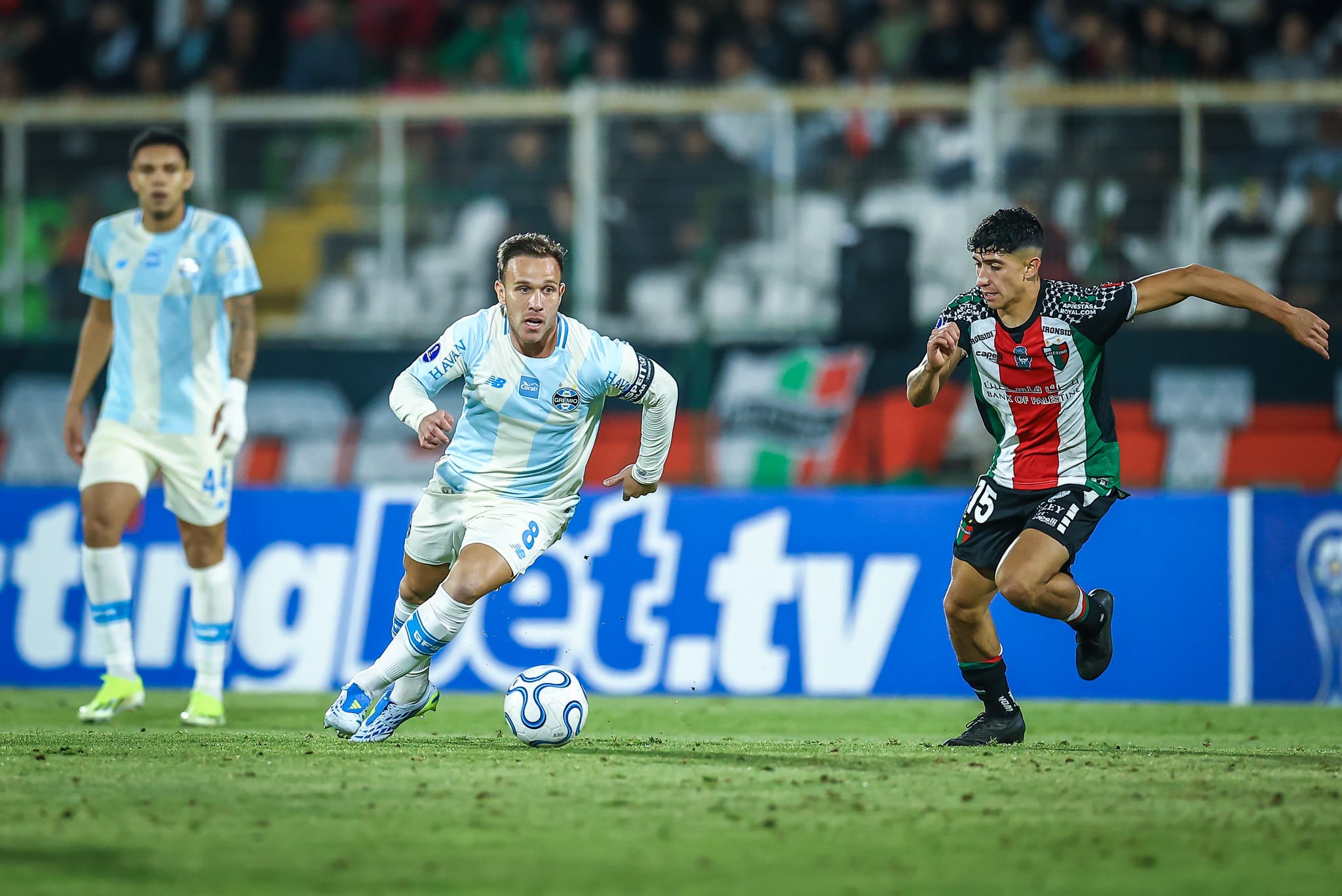 “Nossa ideia era dominar o jogo”, diz técnico do Grêmio após empatar com o Palestino