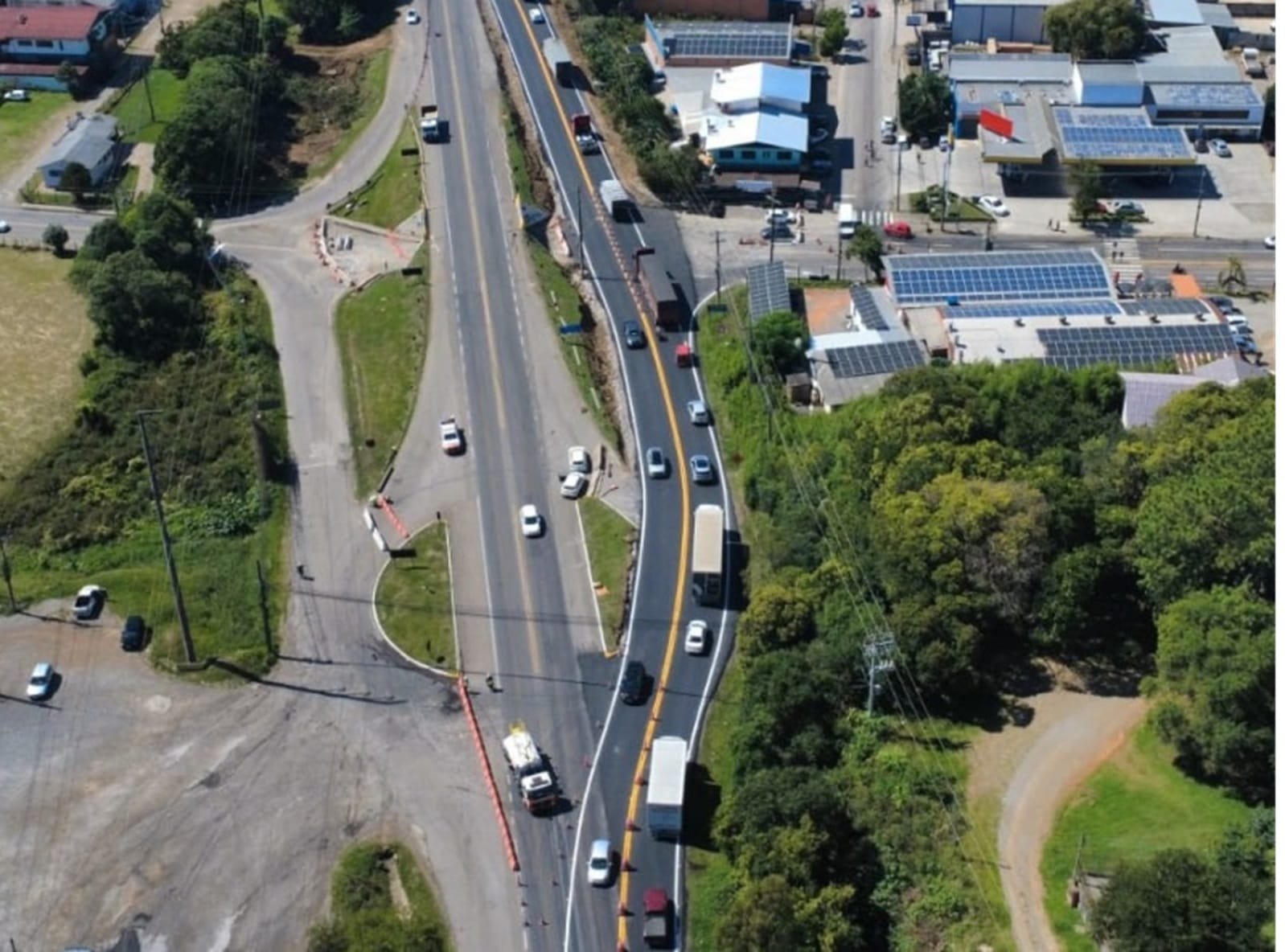 Semáforos são instalados em trecho da ERS-122, em Caxias do Sul