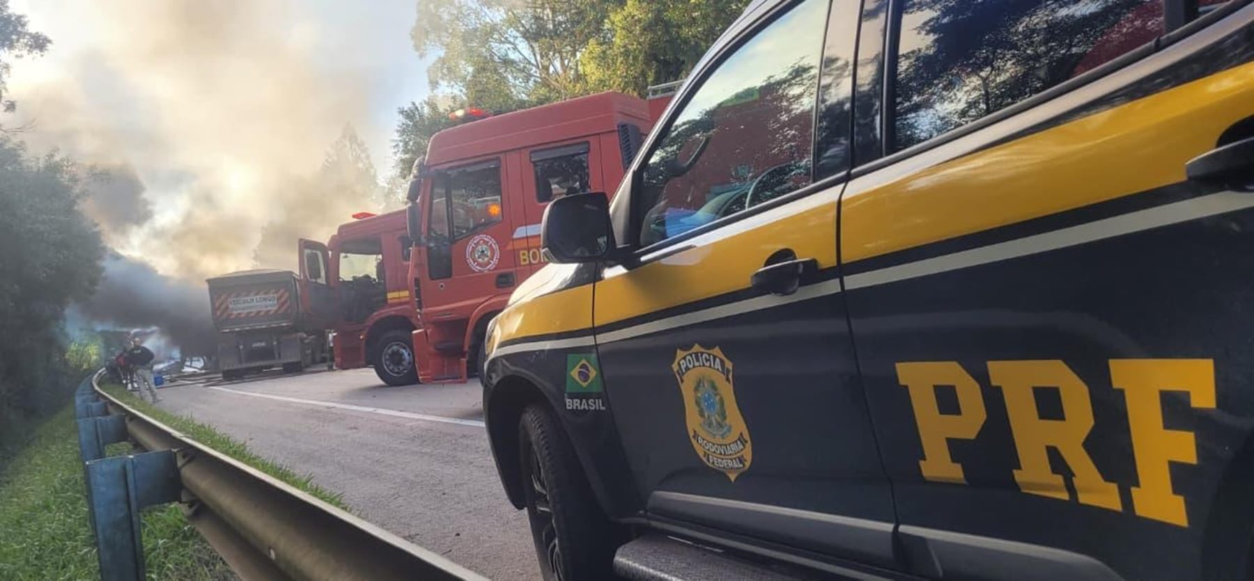 Acidente deixa trânsito bloqueado na BR-392, entre Pelotas e Canguçu