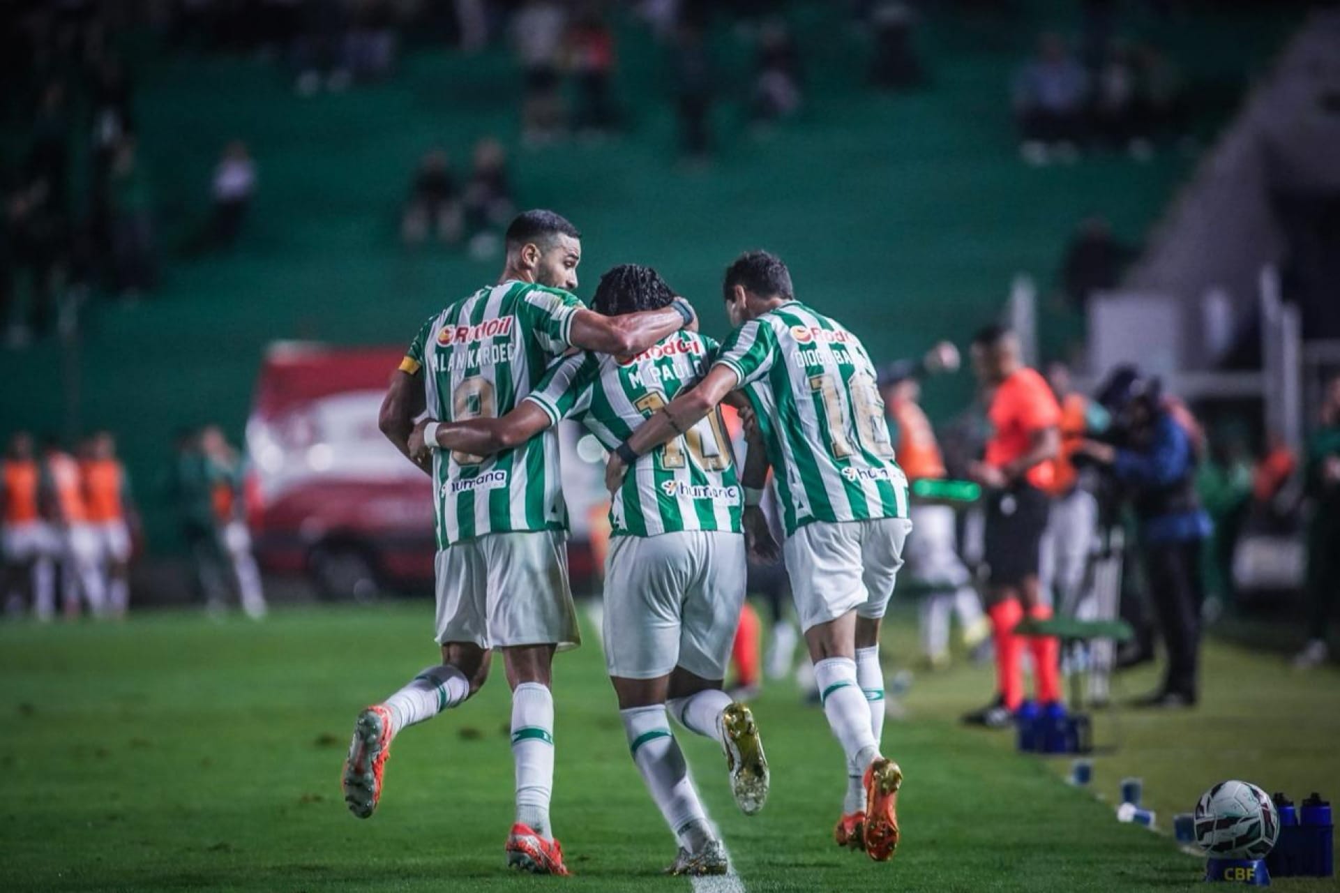 “Fizemos um bom primeiro tempo”, diz técnico do Juventude após vencer o Londrina