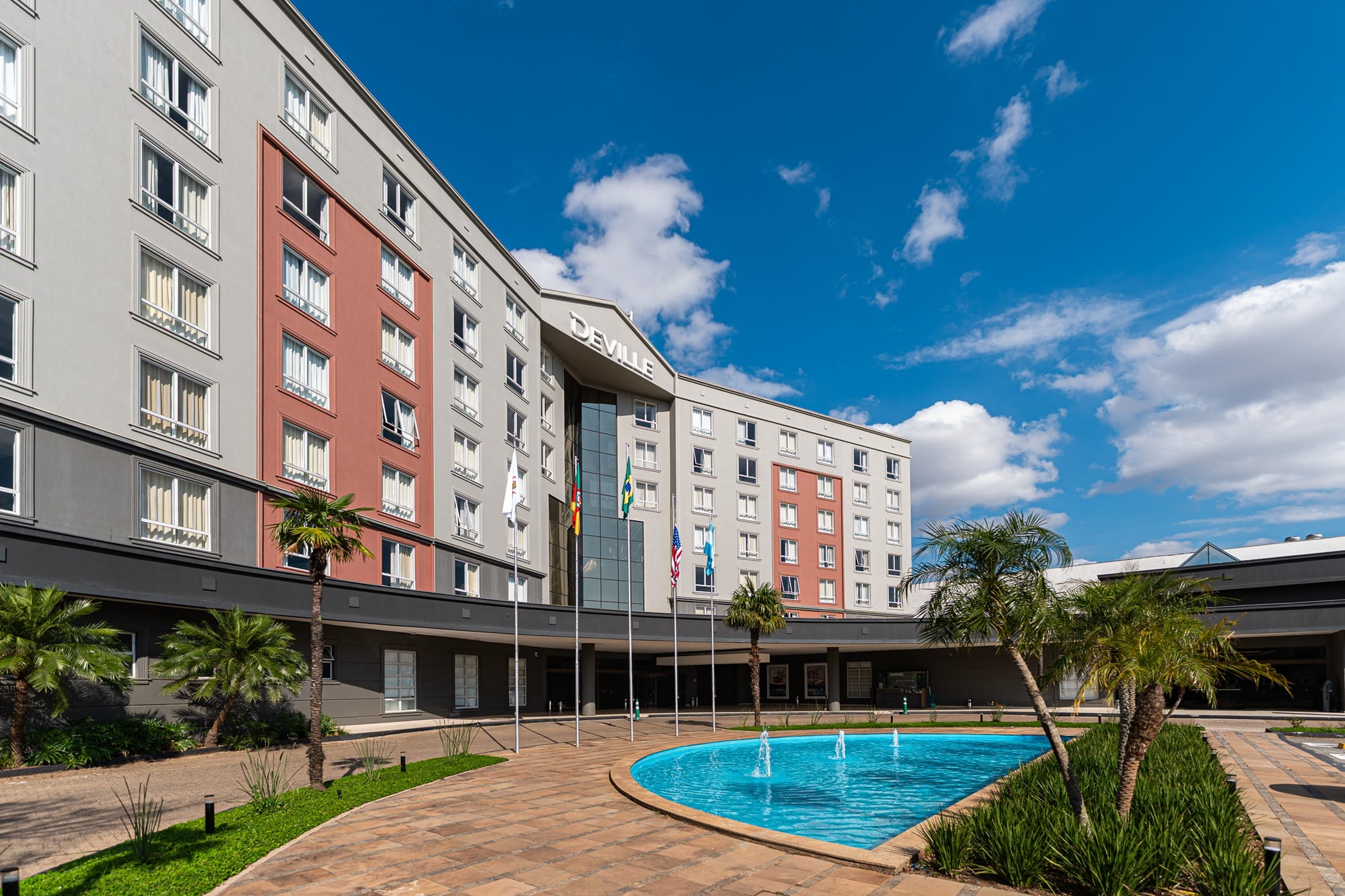 Hotel abre inscrições para programa gratuito de capacitação com possibilidade de contratação