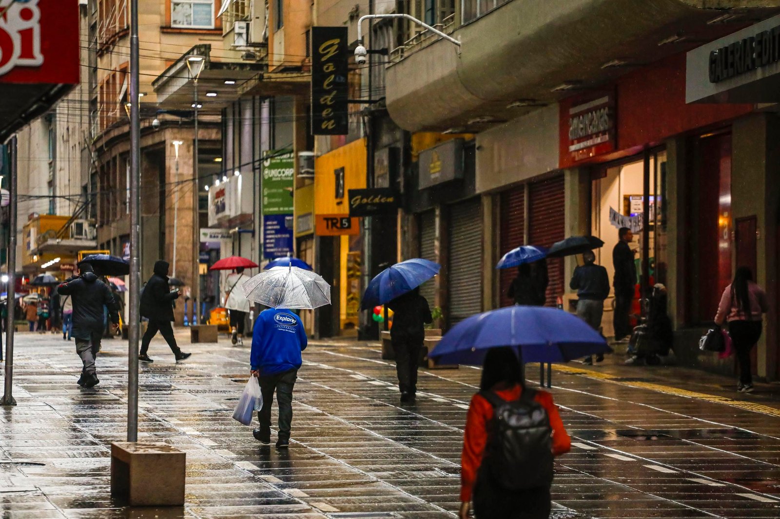 Tempo: áreas de instabilidade avançam e chuva ganha força no RS 2 Tempo: áreas de instabilidade avançam e chuva ganha força no RS