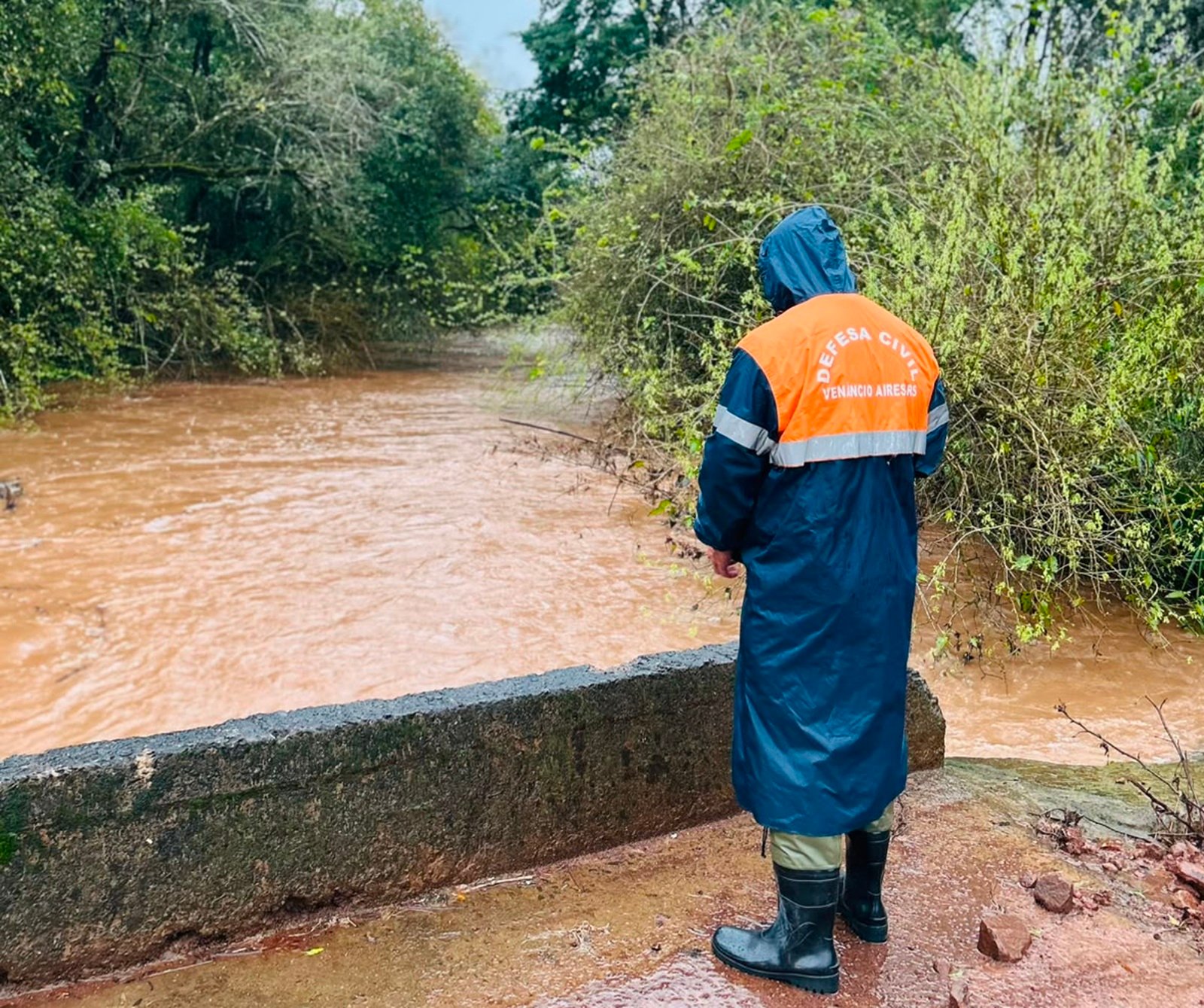 Defesa Civil orienta moradores a levantarem móveis e se preparem para evacuação em Venâncio Aires 2 Defesa Civil orienta moradores a levantarem móveis e se preparem para evacuação em Venâncio Aires