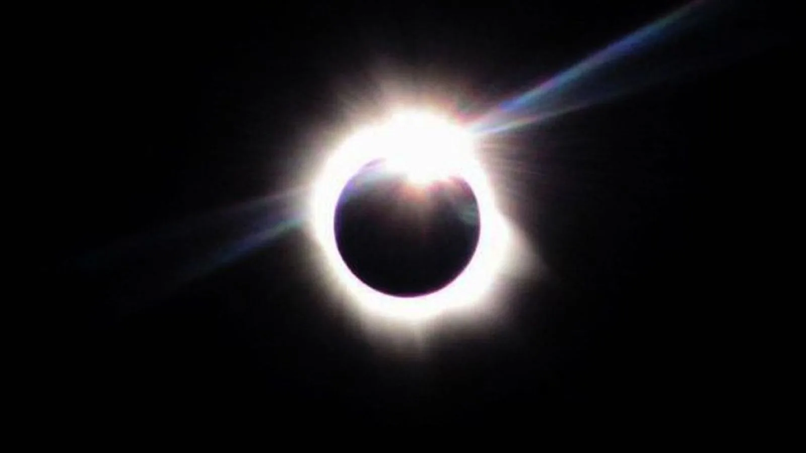Vídeo: Avanço de frente fria não atrapalha observação de eclipse lunar no RS 2 Vídeo: Avanço de frente fria não atrapalha observação de eclipse lunar no RS