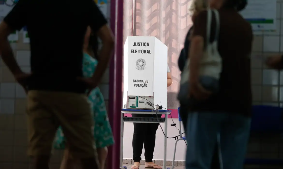 Onde vou votar nas Eleições 2026? Veja como consultar local e seção eleitoral