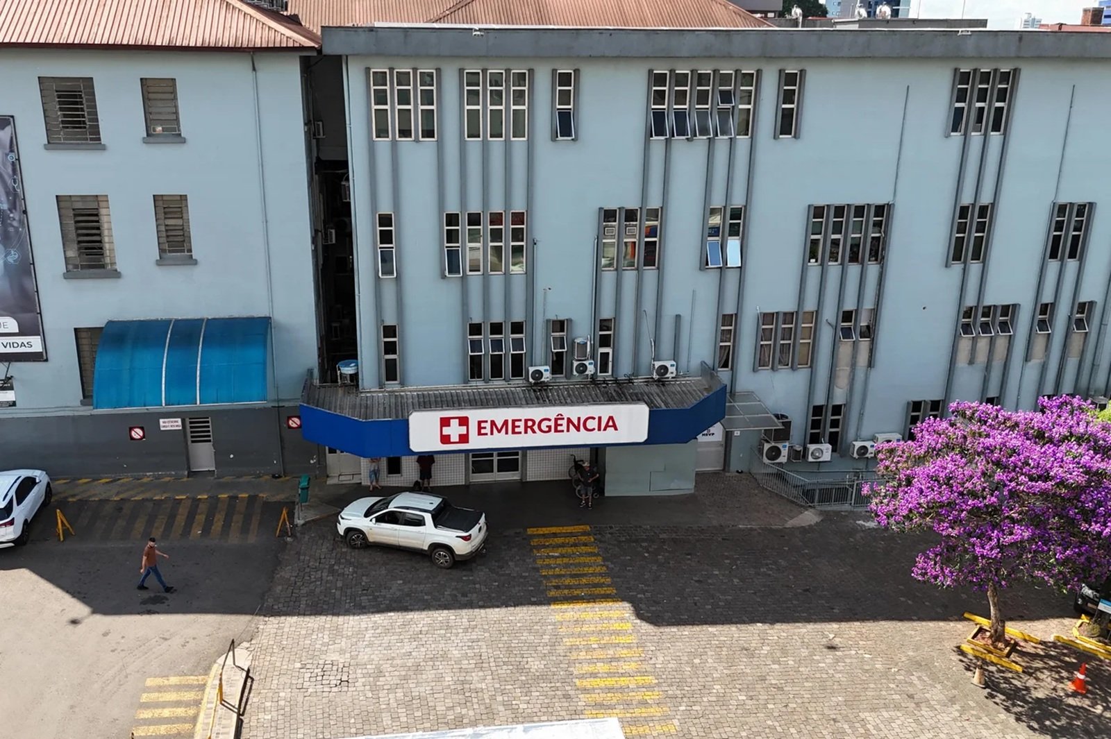 Com 150% de ocupação, hospital restringe atendimento na emergência em Passo Fundo