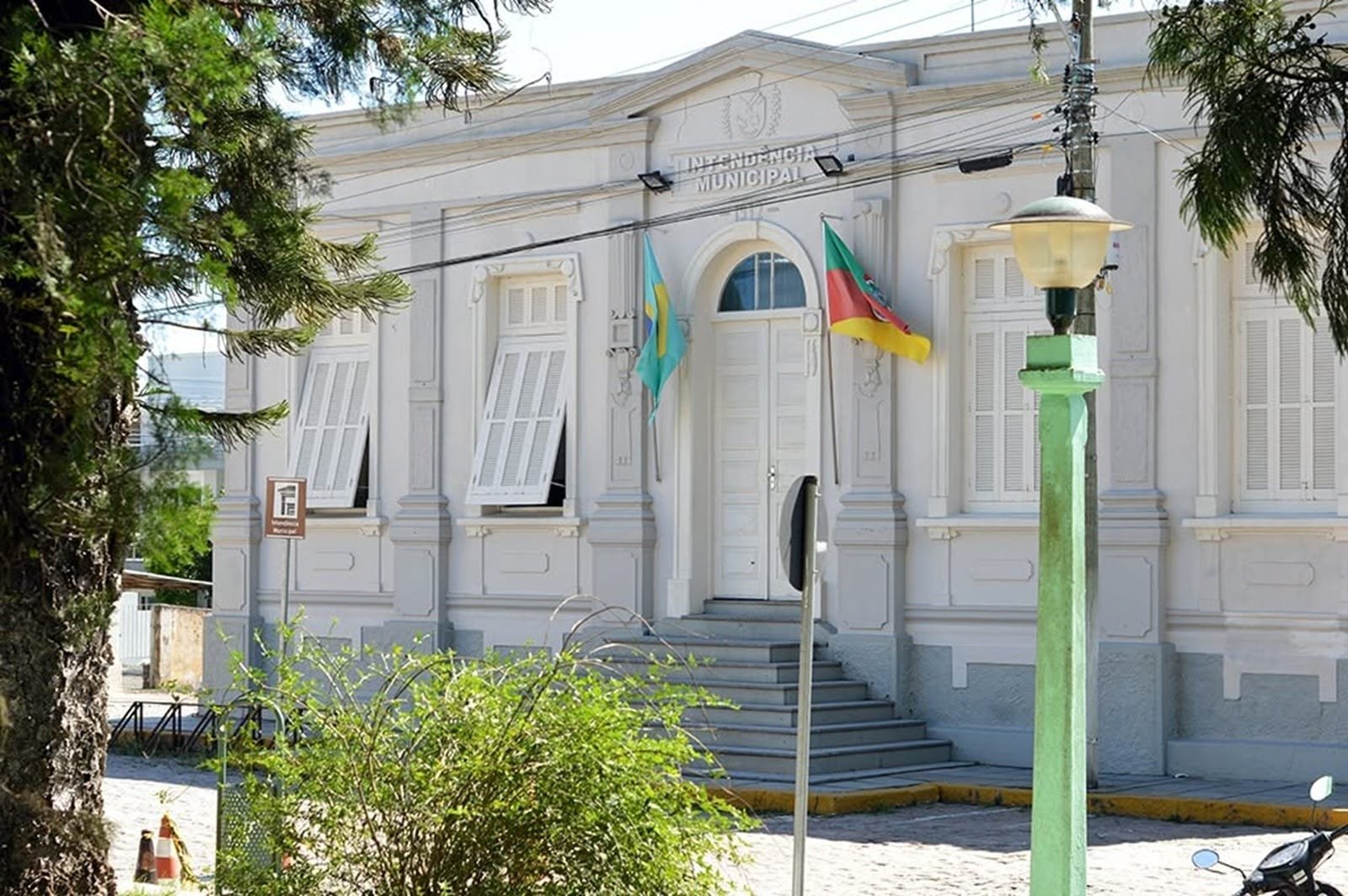 Câmara de Camaquã suspende vale-alimentação de R$ 1 mil a servidores após recomendação do MPRS 2 Câmara de Camaquã suspende vale-alimentação de R$ 1 mil a servidores após recomendação do MPRS