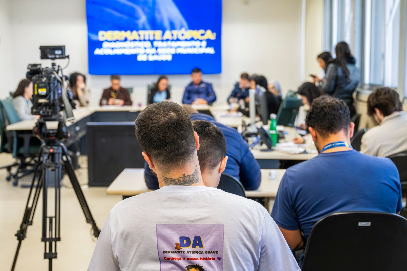 Remédio aprovado há 10 meses não chega ao SUS e família desabafa na Câmara Municipal 2 Remédio aprovado há 10 meses não chega ao SUS e família desabafa na Câmara Municipal