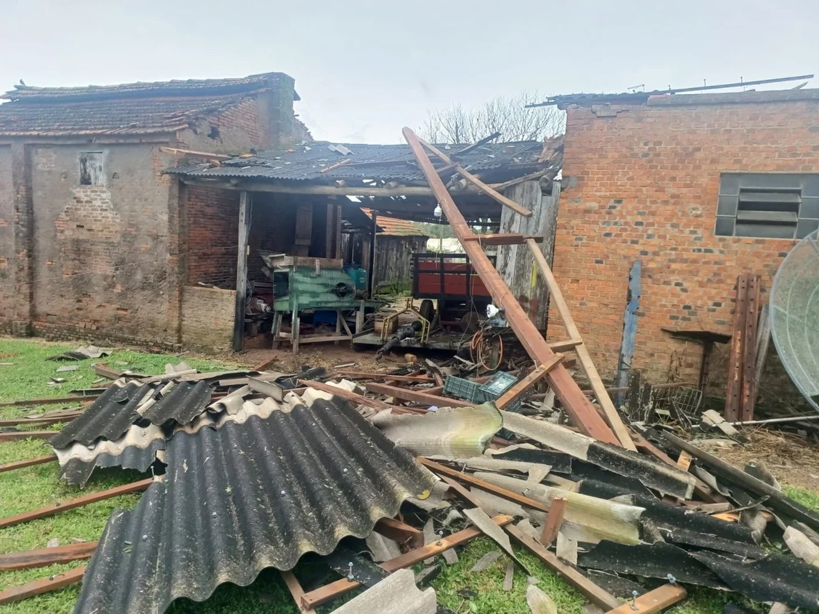 Cidade de São Lourenço do Sul decreta calamidade após temporal 2 Cidade de São Lourenço do Sul decreta calamidade após temporal