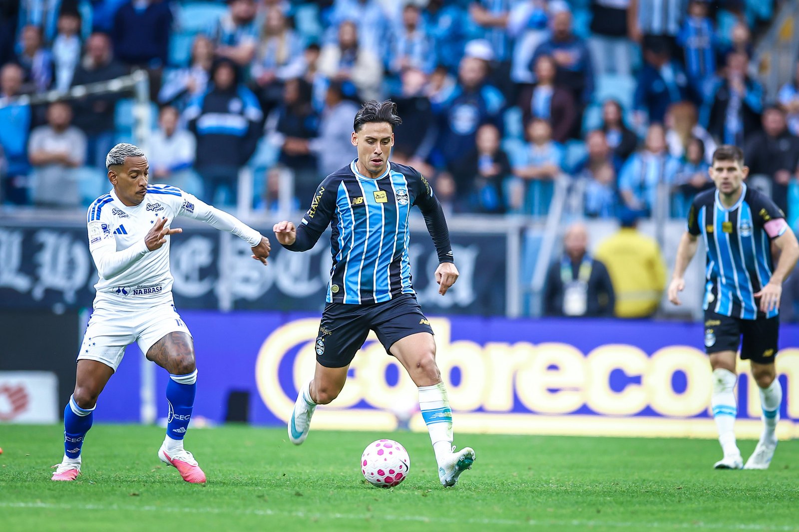 Após Grêmio perder de virada na Arena, Renato desabafa na coletiva: "Varinha mágica ninguém tem" 1 55597889228 71181a42db k